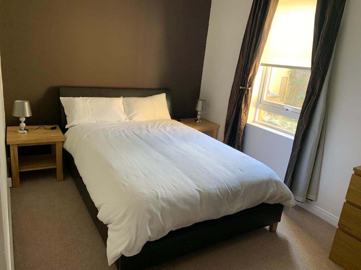 1 Bedroom Central Flat With Parking Space Edinburgh Exterior foto